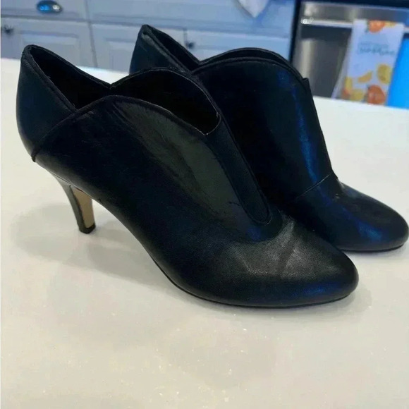 Adrianne Vittadini women’s high heel black leather ankle boots size 10 - Picture 3 of 11